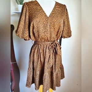 SURPLICE ANIMAL PRINT DRESS size Medium